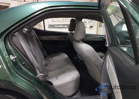 2016 Toyota Corolla Le z USA, uszkodzony, nr VIN 2T1BURHE4GC576398